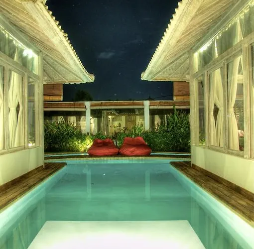 Villa Laksmana Hideaway 2 - Surrounded By Water- 2bd With Fantastic Pool!