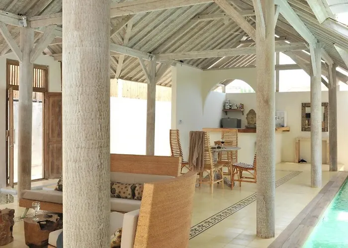 Laksmana Hideaway 2 - Surrounded By Water- 2bd With Fantastic Pool! * Seminyak