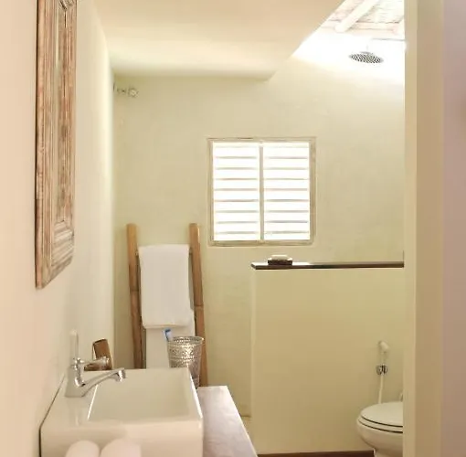 Laksmana Hideaway 2 - Surrounded By Water- 2bd With Fantastic Pool! Villa