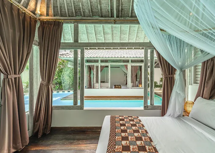 Laksmana Hideaway 2 - Surrounded By Water- 2bd With Fantastic Pool! * Seminyak