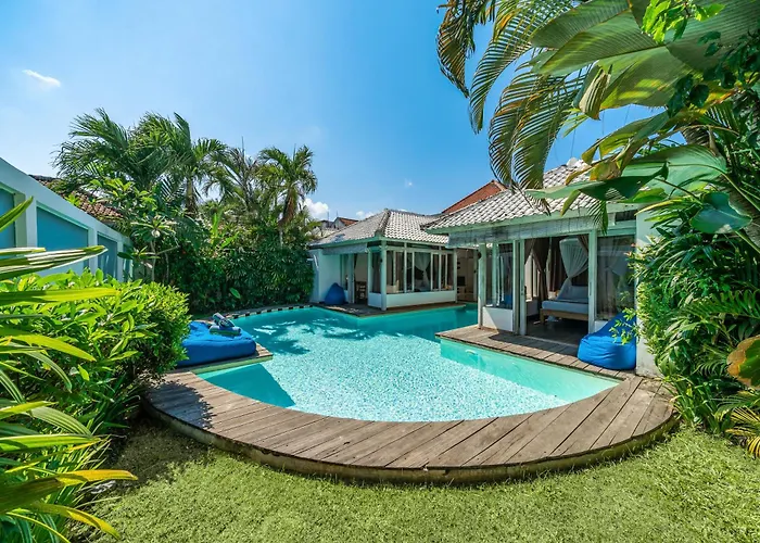 Laksmana Hideaway 2 - Surrounded By Water- 2bd With Fantastic Pool! Villa