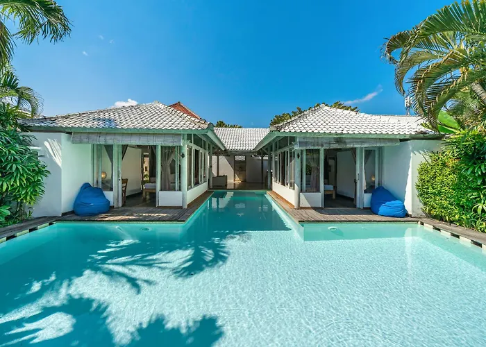 Villa Laksmana Hideaway 2 - Surrounded By Water- 2bd With Fantastic Pool! Seminyak