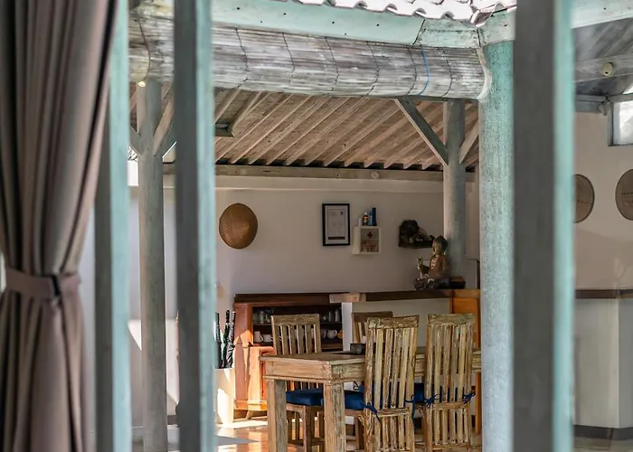 Villa Laksmana Hideaway 2 - Surrounded By Water- 2bd With Fantastic Pool! Seminyak