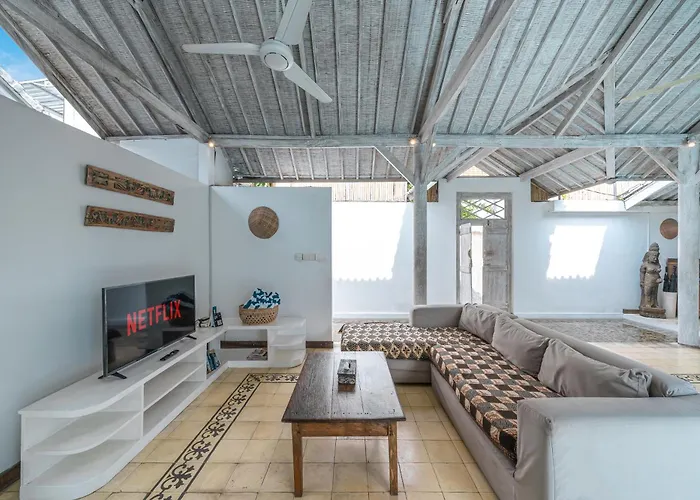 Laksmana Hideaway 2 - Surrounded By Water- 2bd With Fantastic Pool! Villa *