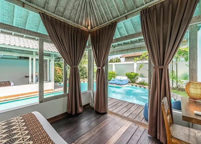 Laksmana Hideaway 2 - Surrounded By Water- 2bd With Fantastic Pool! Villa