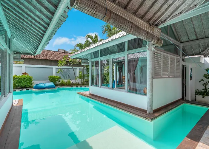 Villa Laksmana Hideaway 2 - Surrounded By Water- 2bd With Fantastic Pool!