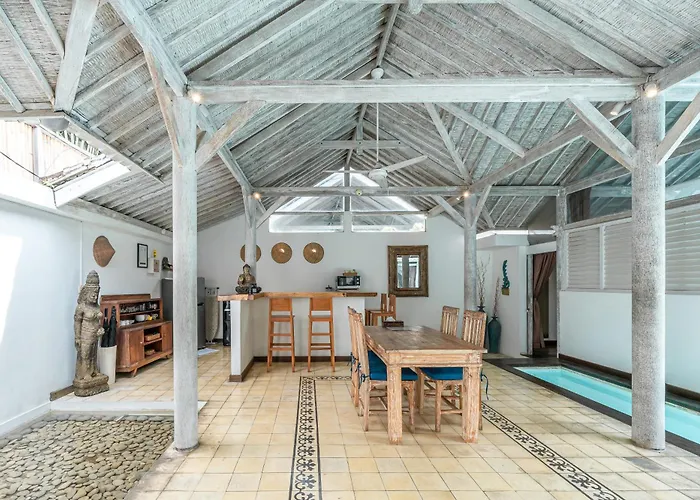 Laksmana Hideaway 2 - Surrounded By Water- 2bd With Fantastic Pool! Seminyak