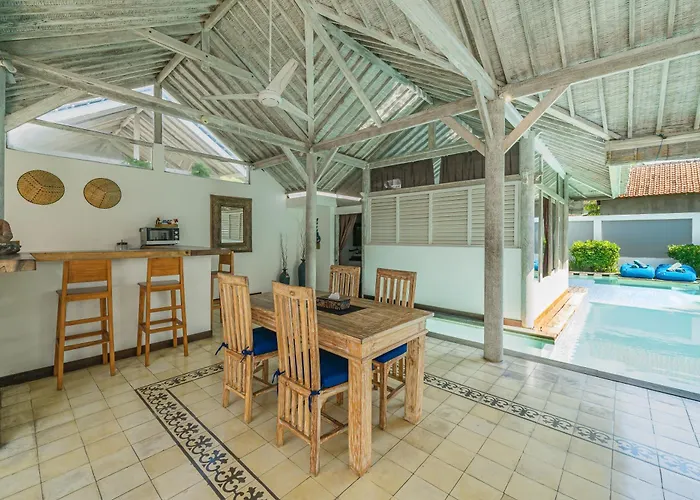Laksmana Hideaway 2 - Surrounded By Water- 2bd With Fantastic Pool! Villa Seminyak