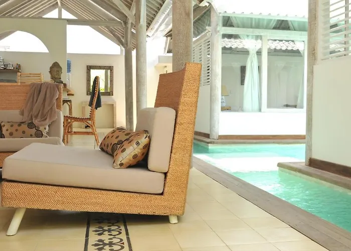 Laksmana Hideaway 2 - Surrounded By Water- 2bd With Fantastic Pool! Villa