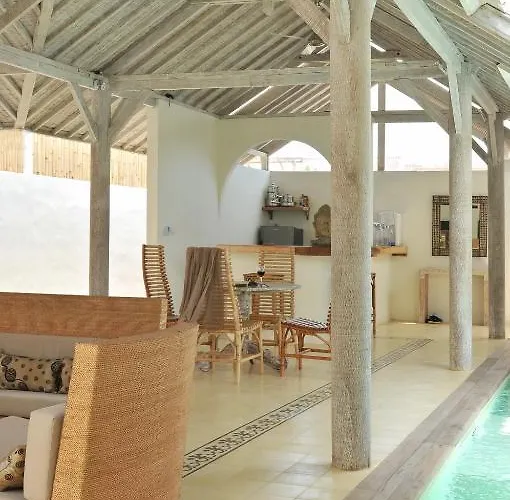 Laksmana Hideaway 2 - Surrounded By Water- 2bd With Fantastic Pool! * Seminyak