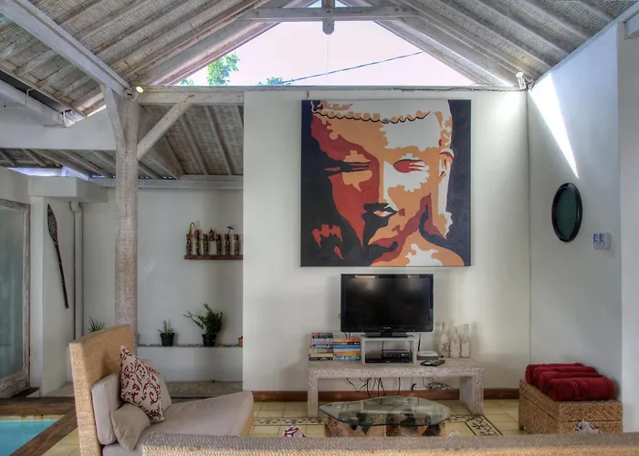 Villa Laksmana Hideaway 2 - Surrounded By Water- 2bd With Fantastic Pool! Seminyak