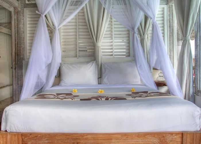 Laksmana Hideaway 2 - Surrounded By Water- 2bd With Fantastic Pool! Villa