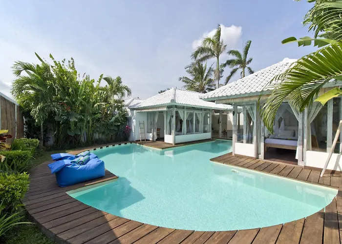 Villa Laksmana Hideaway 2 - Surrounded By Water- 2bd With Fantastic Pool!